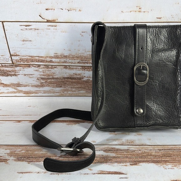 Patricia Nash Venezia Black Leather Pouch Crossbody Bag Tan Interior – Used - Picture 2 of 7